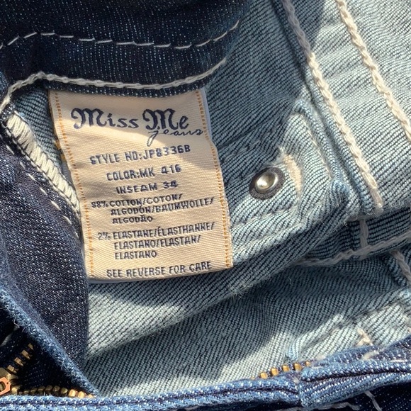 NEW WITH TAGS MISS ME SIGNATURE BOOT CUT JEANS, SIZE 30, INSEAM 34 - Picture 9 of 10